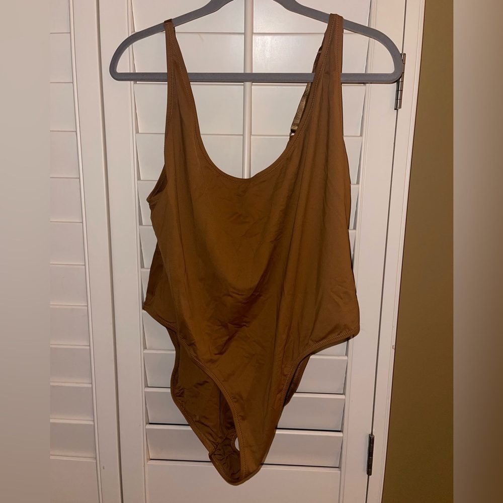 SKIMS Swim Scoop Neck- 3X
